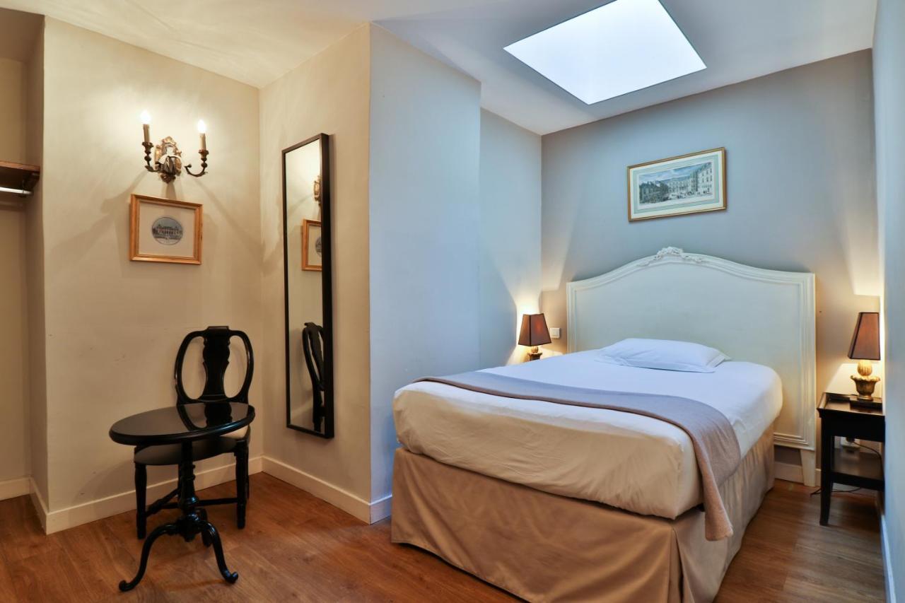 Hotel Du Midi Visan Zimmer foto